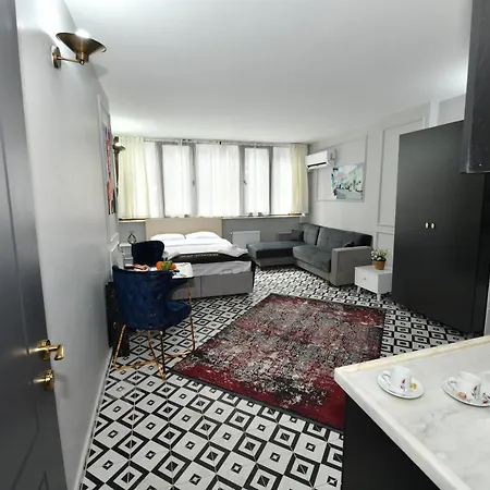 Central Luxury 31 Apartahotel